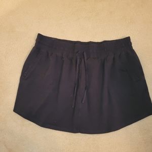 Livi Active size black 26/28tennis skort. Drawstring, pockets, built in  shorts.